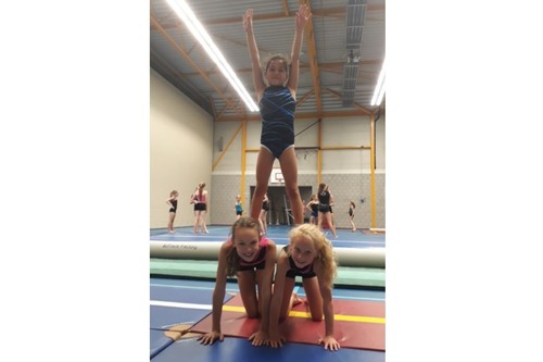 Acro 1